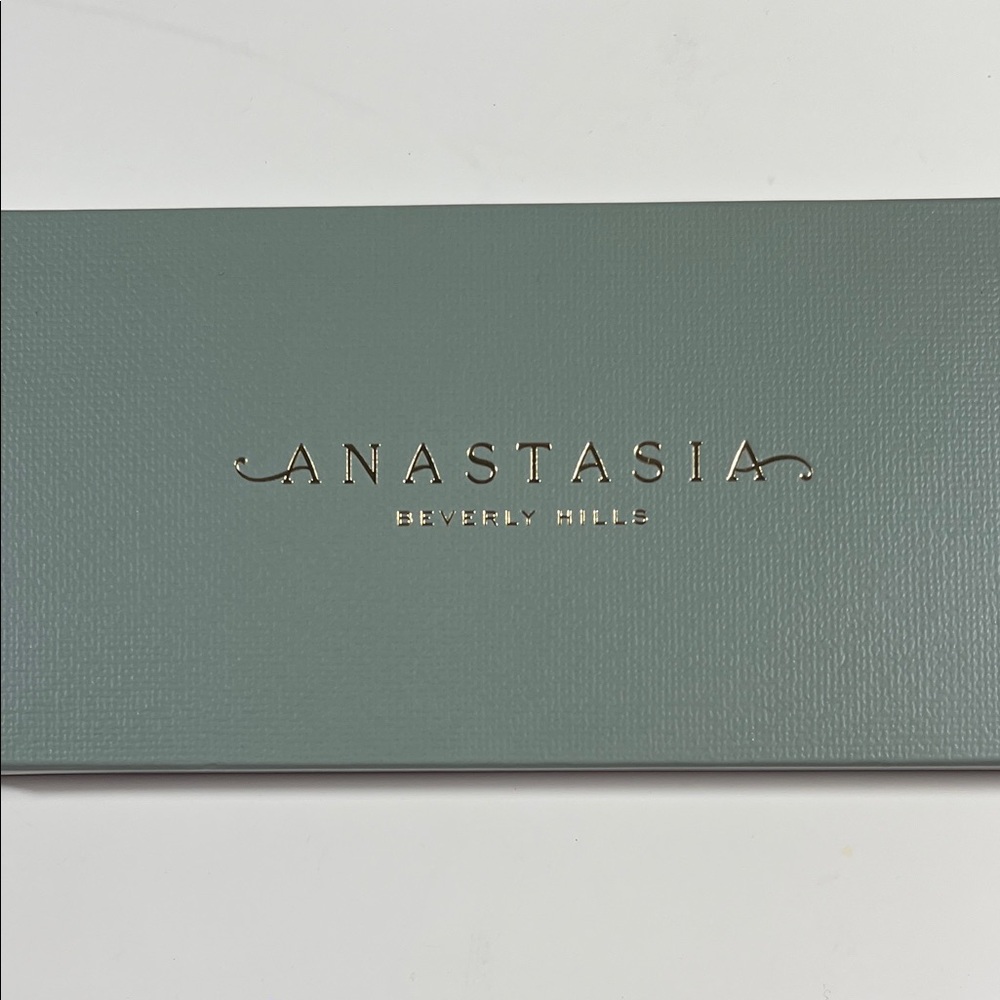 Anastasia Beverly Hills Makeup Palette
